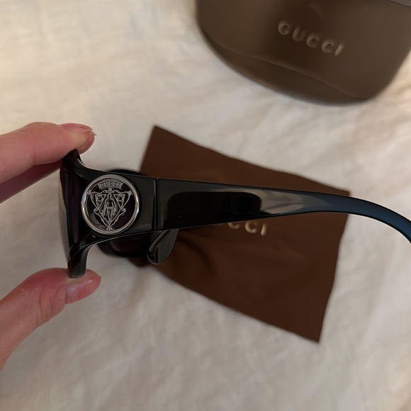 Vintage Gucci sunglasses - Picture 5 of 5